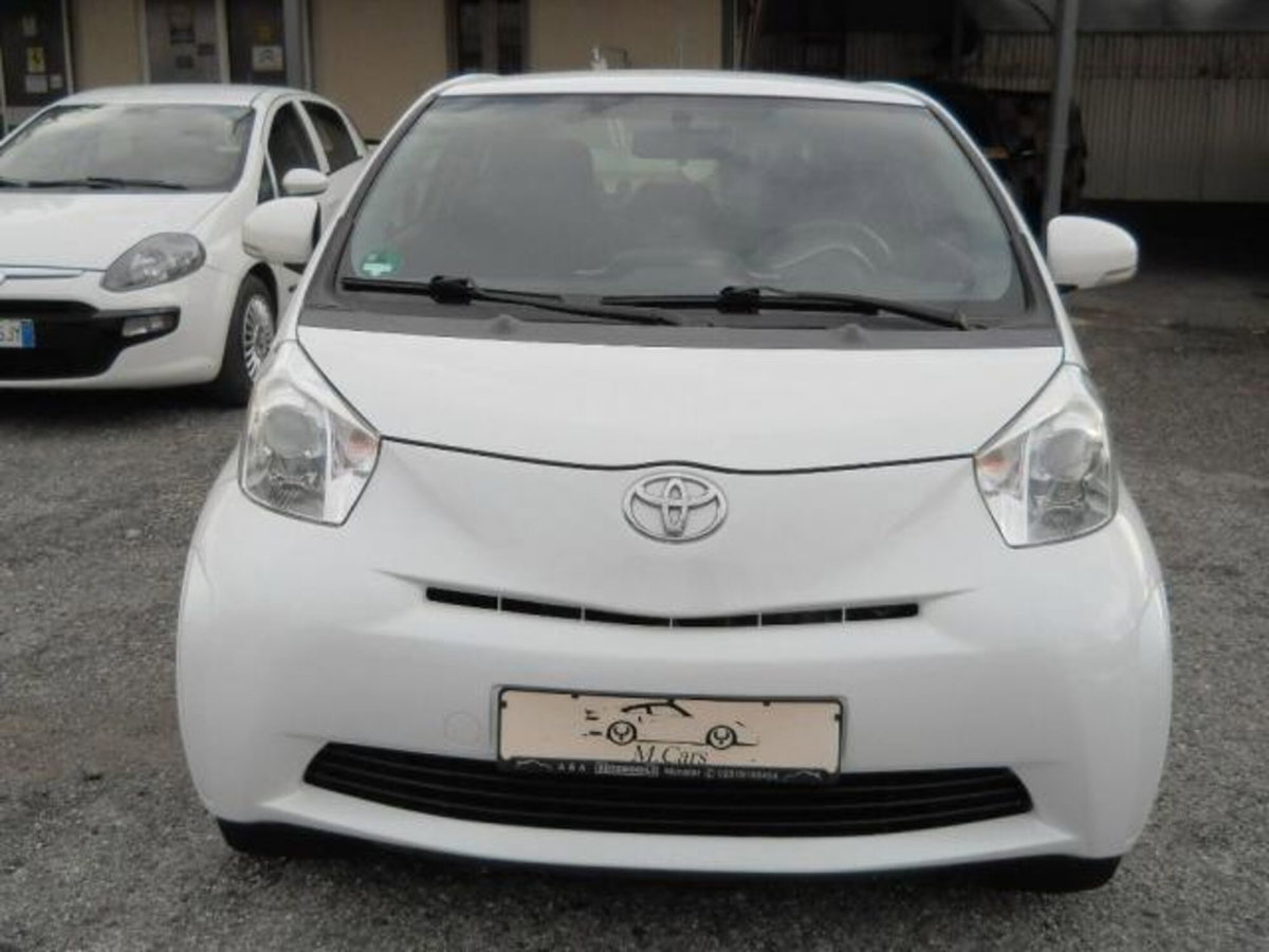 Toyota iQ 1.3 Executive (3)