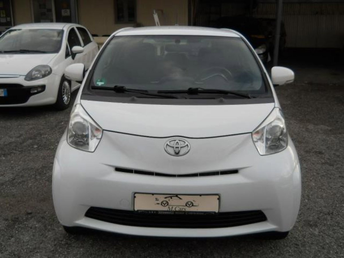 Toyota iQ 1.3 Executive (4)