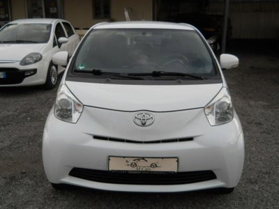 Toyota iQ 1.3 Executive (4)