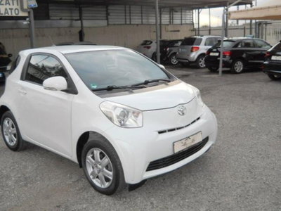 Toyota iQ 1.3 Executive (5)