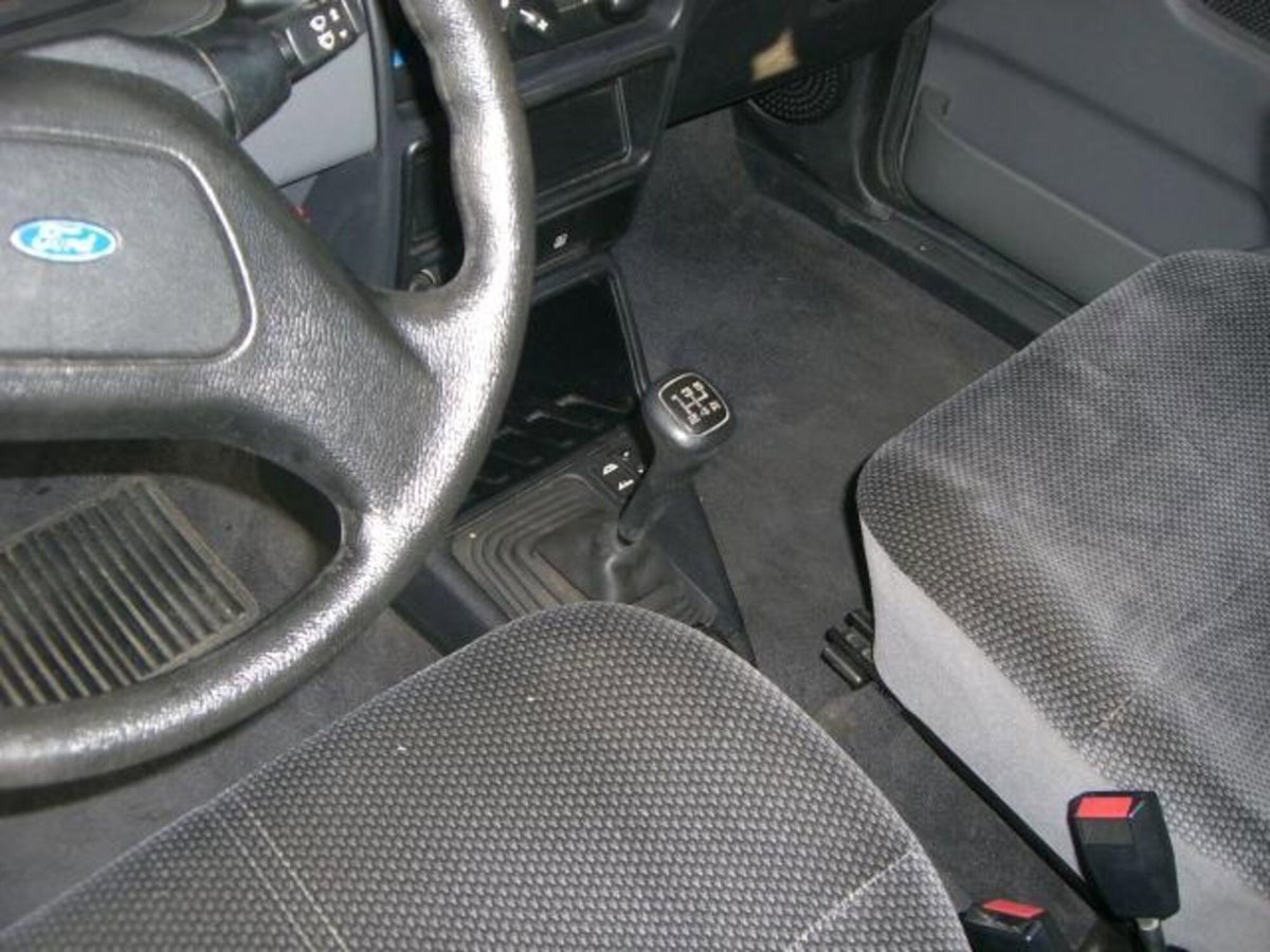 Ford Escort Cabrio 1.4 Cabriolet Ghia (14)