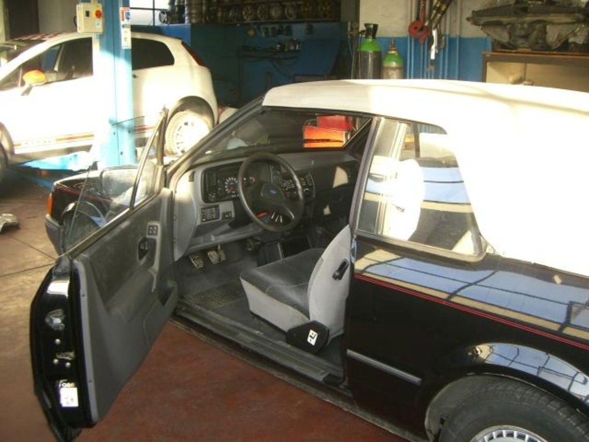 Ford Escort Cabrio 1.4 Cabriolet Ghia (7)