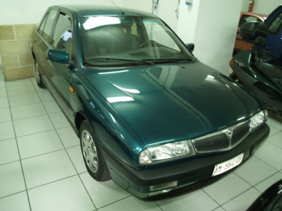 Lancia Delta 1.4 T-Jet 120 CV Argento Ecochic GPL