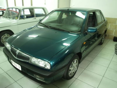Lancia Delta 1.4 T-Jet 120 CV Argento Ecochic GPL (2)