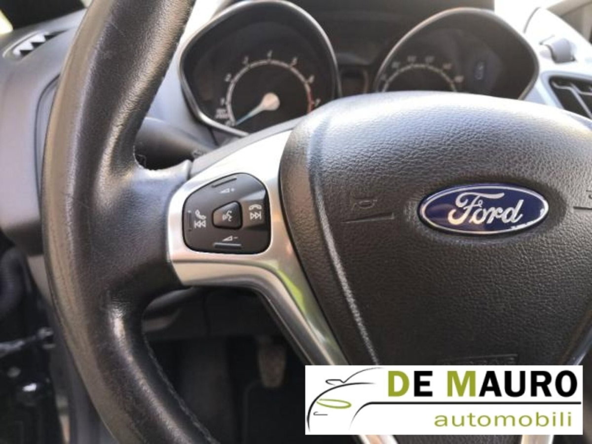 Ford B-Max B-Max 1.4 90 CV (13)