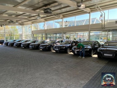 Audi A8 L 6.3 W12 FSI quattro tiptronic (2)