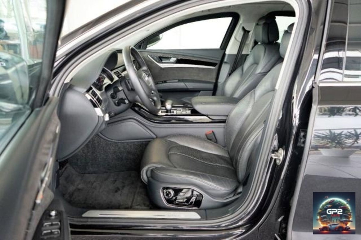 Audi A8 L 6.3 W12 FSI quattro tiptronic (8)