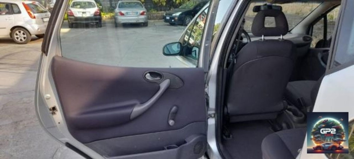Mercedes-Benz Classe A 170 Classic (7)