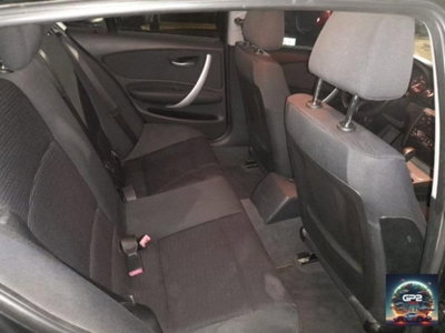 BMW Serie 1 120d cat 5 porte Futura DPF (14)