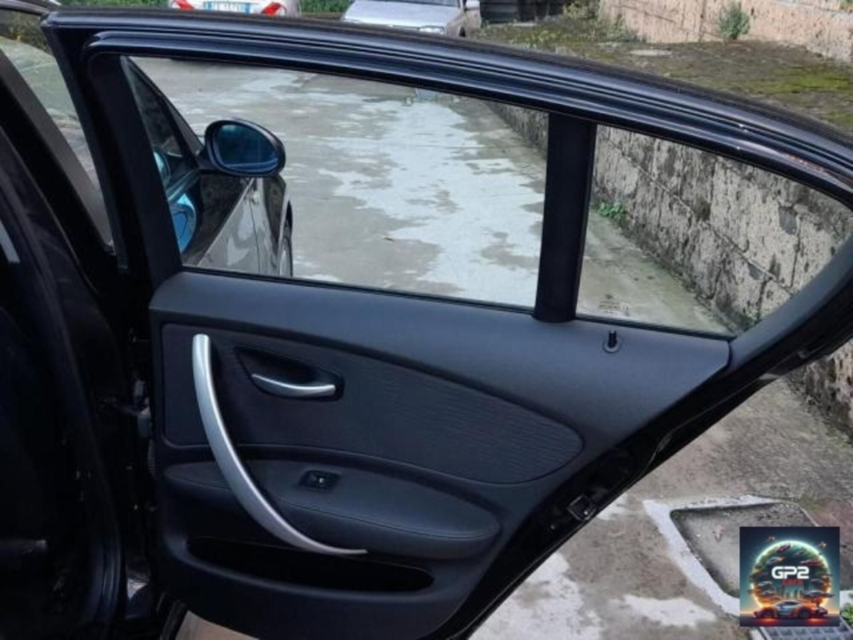 BMW Serie 1 120d cat 5 porte Futura DPF (8)