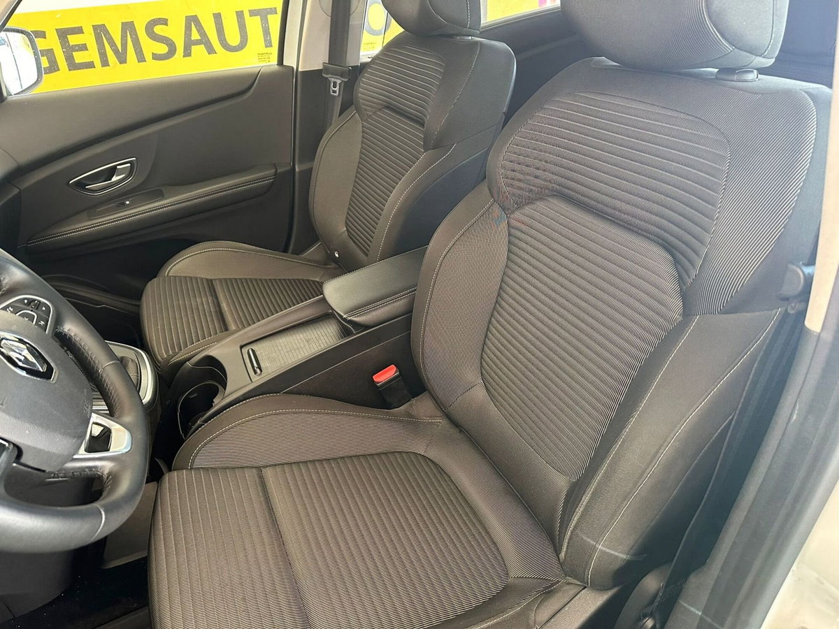 Renault Scénic 1.7 blue dci Business 120cv (14)