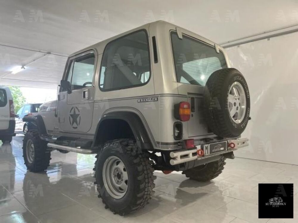 Jeep Wrangler 2.5 Laredo (10)