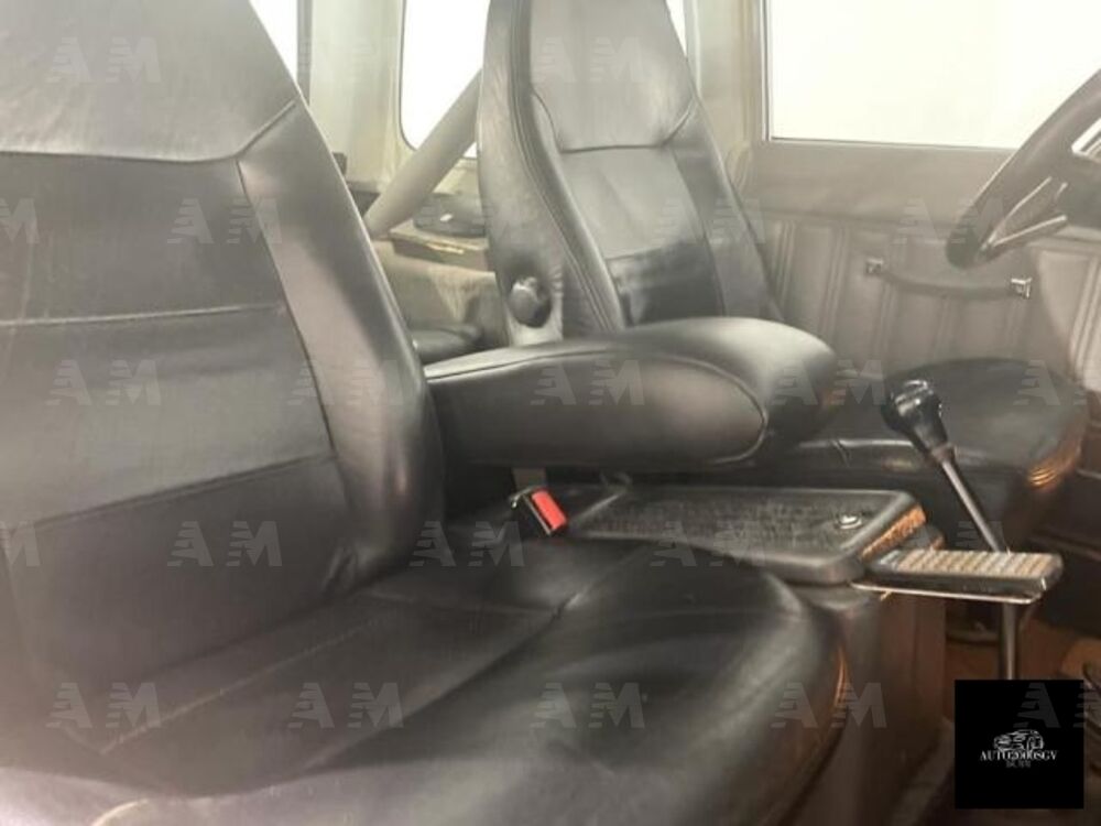 Jeep Wrangler 2.5 Laredo (13)