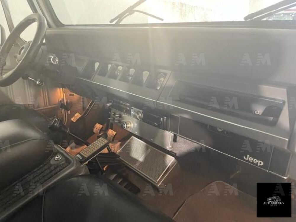 Jeep Wrangler 2.5 Laredo (15)