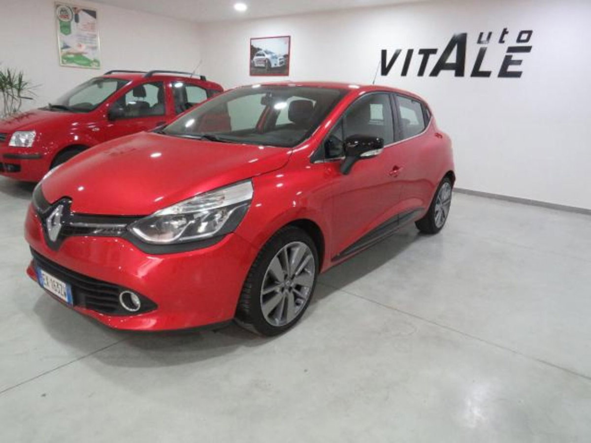 Renault Clio 1.5 dCi 8V 75CV 5 porte Costume National (12)