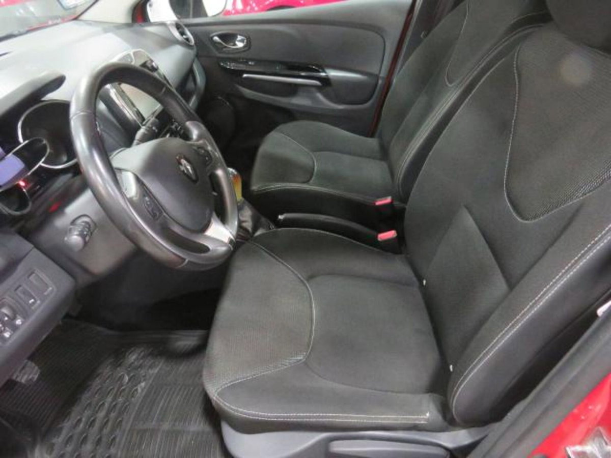 Renault Clio 1.5 dCi 8V 75CV 5 porte Costume National (6)
