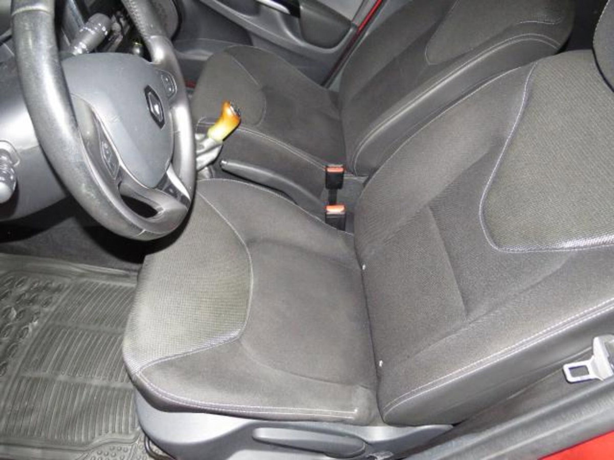 Renault Clio 1.5 dCi 8V 75CV 5 porte Costume National (8)