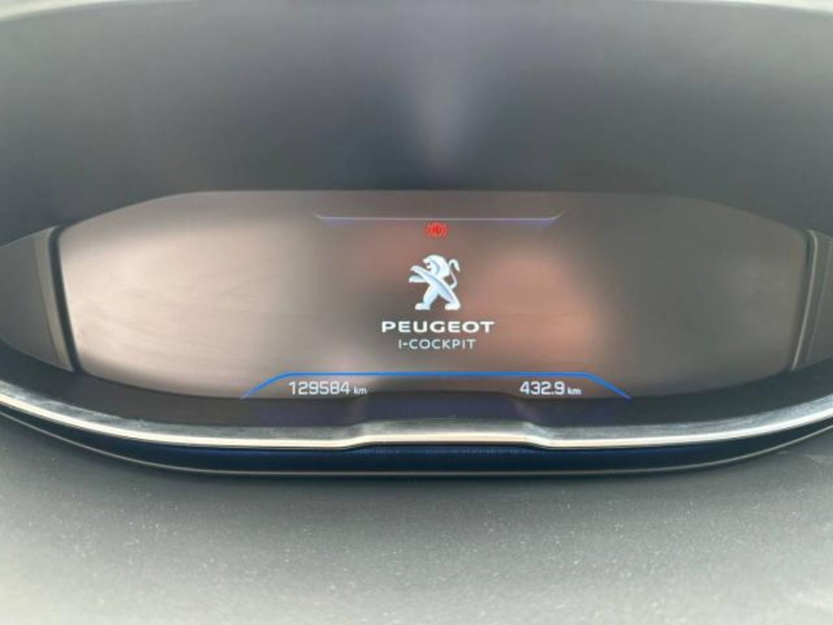 Peugeot 3008 BlueHDi 130 S&S EAT8 Business (8)
