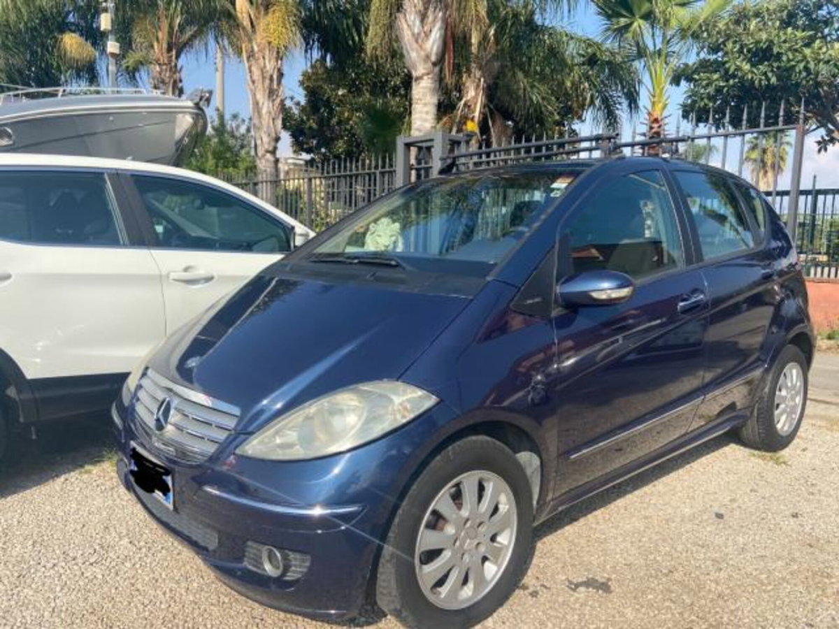 Mercedes-Benz Classe A 180 CDI Elegance (2)