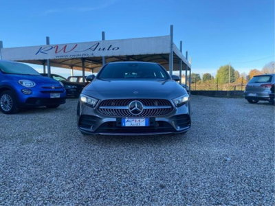 Mercedes-Benz Classe A Sedan 180 d Automatic 4p. Premium (4)
