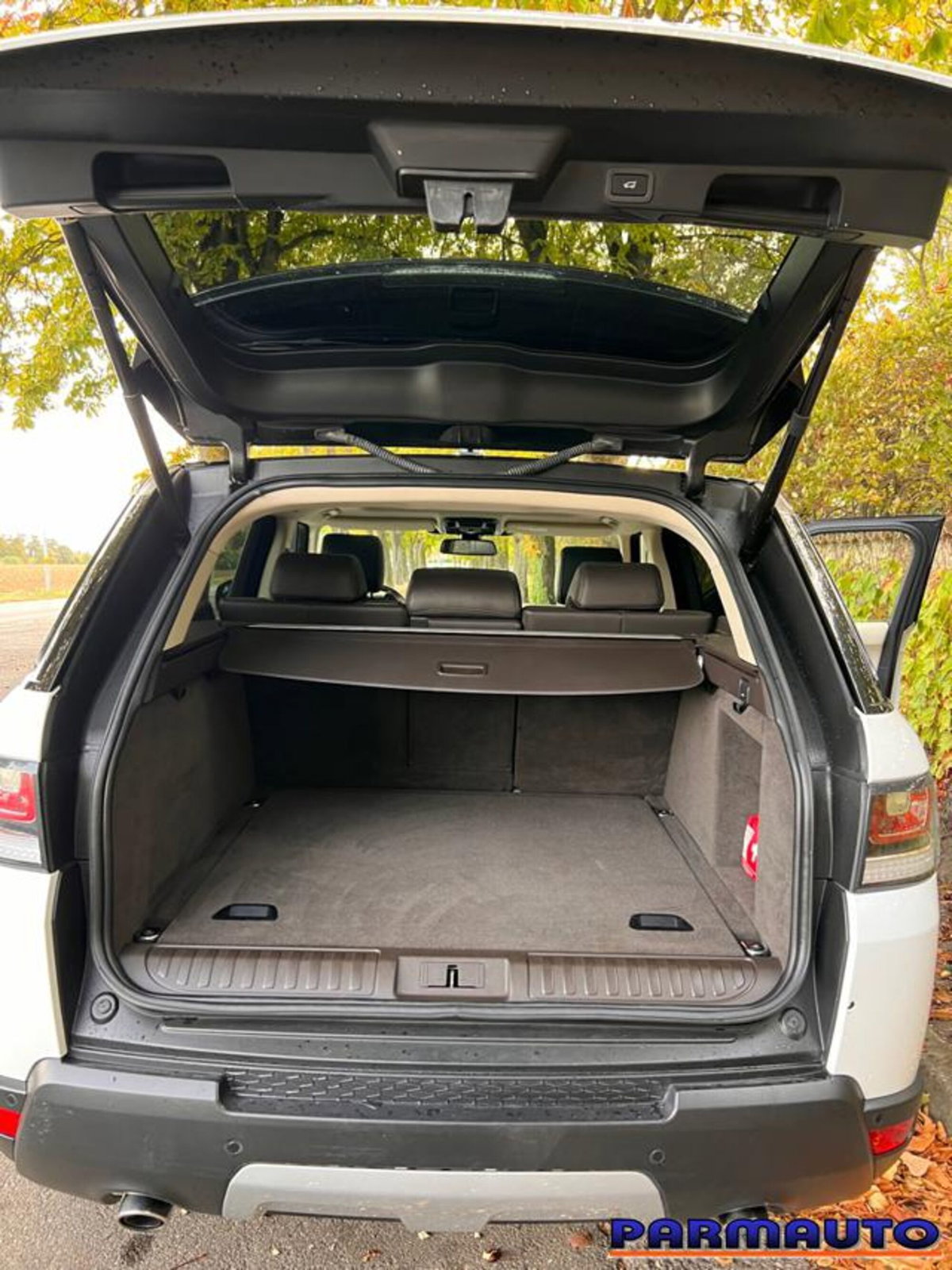Land Rover Range Rover Sport 3.0 TDV6 HSE (14)