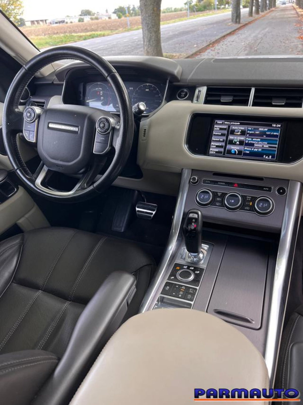 Land Rover Range Rover Sport 3.0 TDV6 HSE (15)