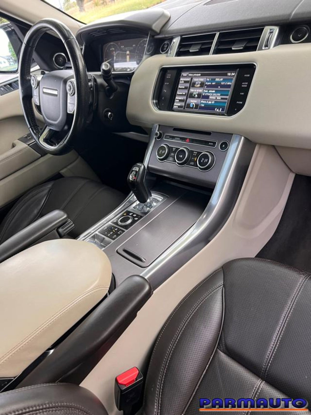 Land Rover Range Rover Sport 3.0 TDV6 HSE (18)