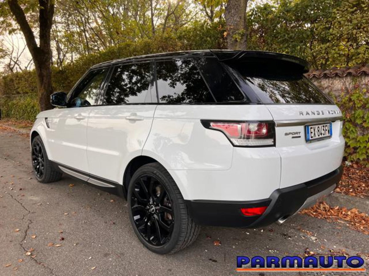Land Rover Range Rover Sport 3.0 TDV6 HSE (6)
