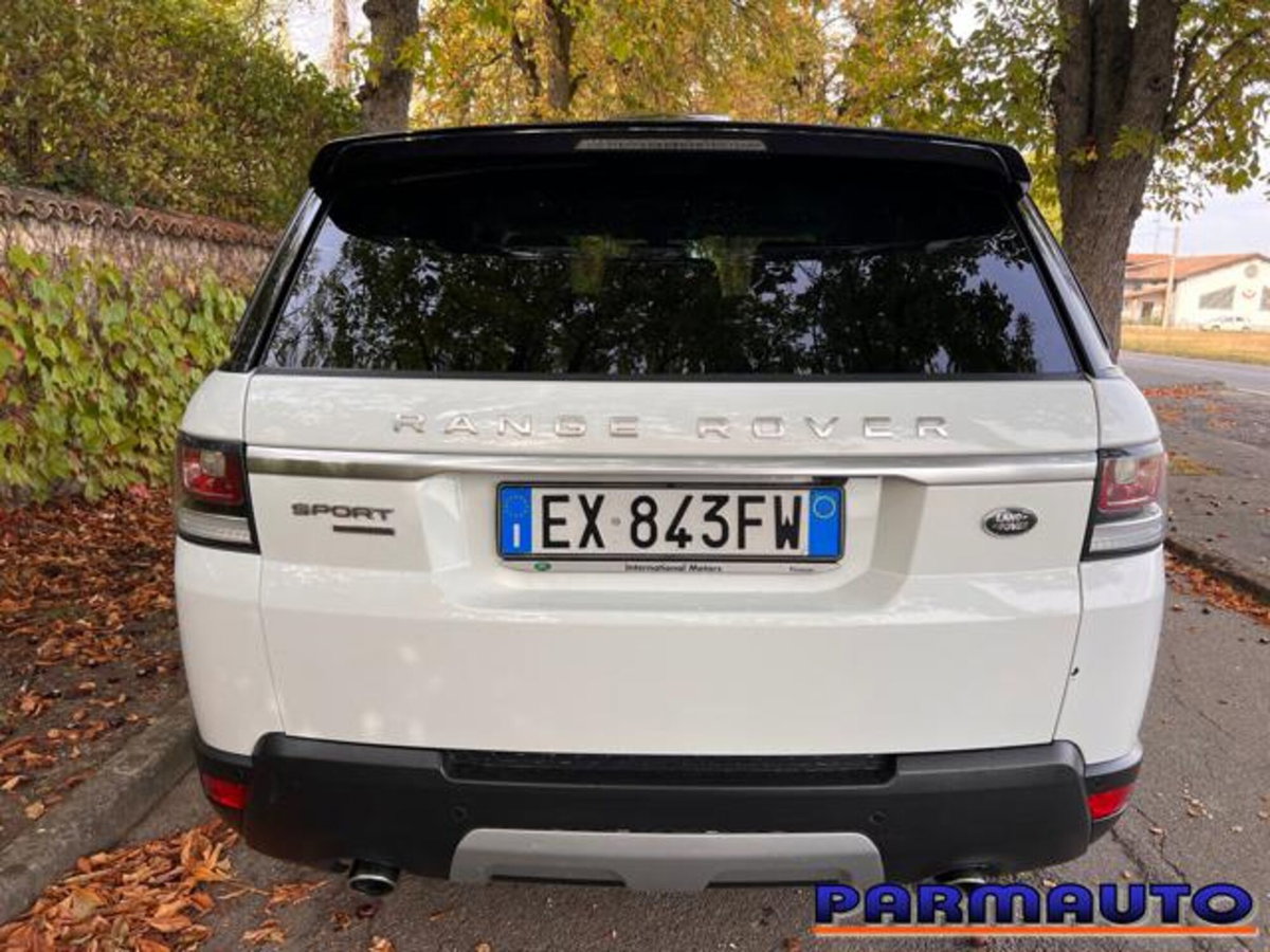 Land Rover Range Rover Sport 3.0 TDV6 HSE (7)