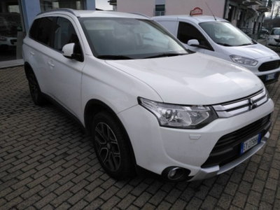Mitsubishi Outlander 2.2 DI-D 4WD Instyle 7p. (2)
