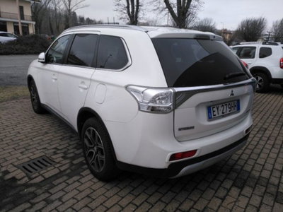 Mitsubishi Outlander 2.2 DI-D 4WD Instyle 7p. (4)
