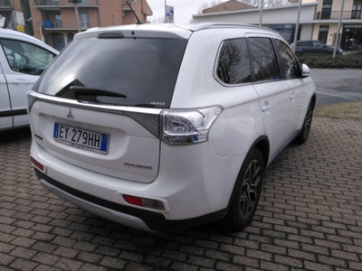 Mitsubishi Outlander 2.2 DI-D 4WD Instyle 7p. (5)