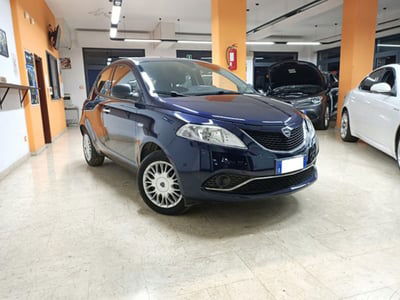Lancia Ypsilon 1.2 69 CV 5 porte Silver  usata