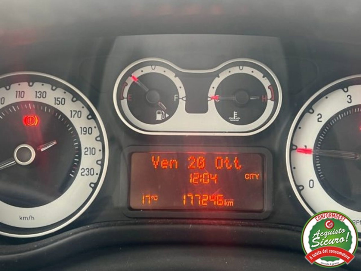 Fiat 500L 1.6 Multijet 120 CV Lounge (10)