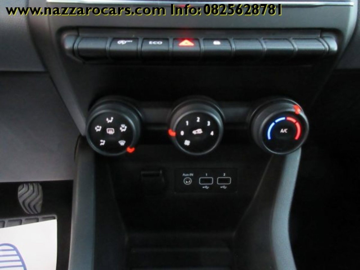 Renault Clio TCe 100 CV 5 porte Business (13)