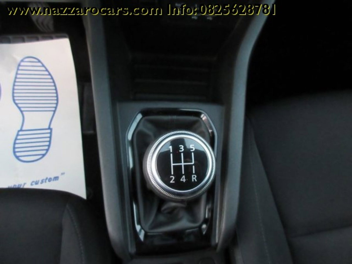 Renault Clio TCe 100 CV 5 porte Business (14)