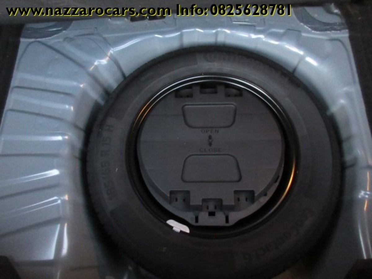 Renault Clio TCe 100 CV 5 porte Business (15)