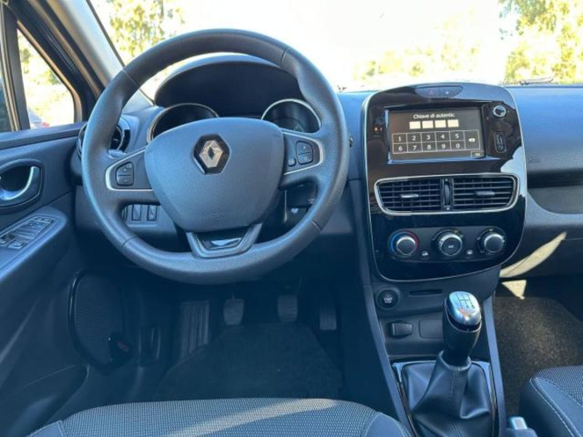 Renault Clio Sporter 1.5 dCi 8V 90CV EDC Energy (11)
