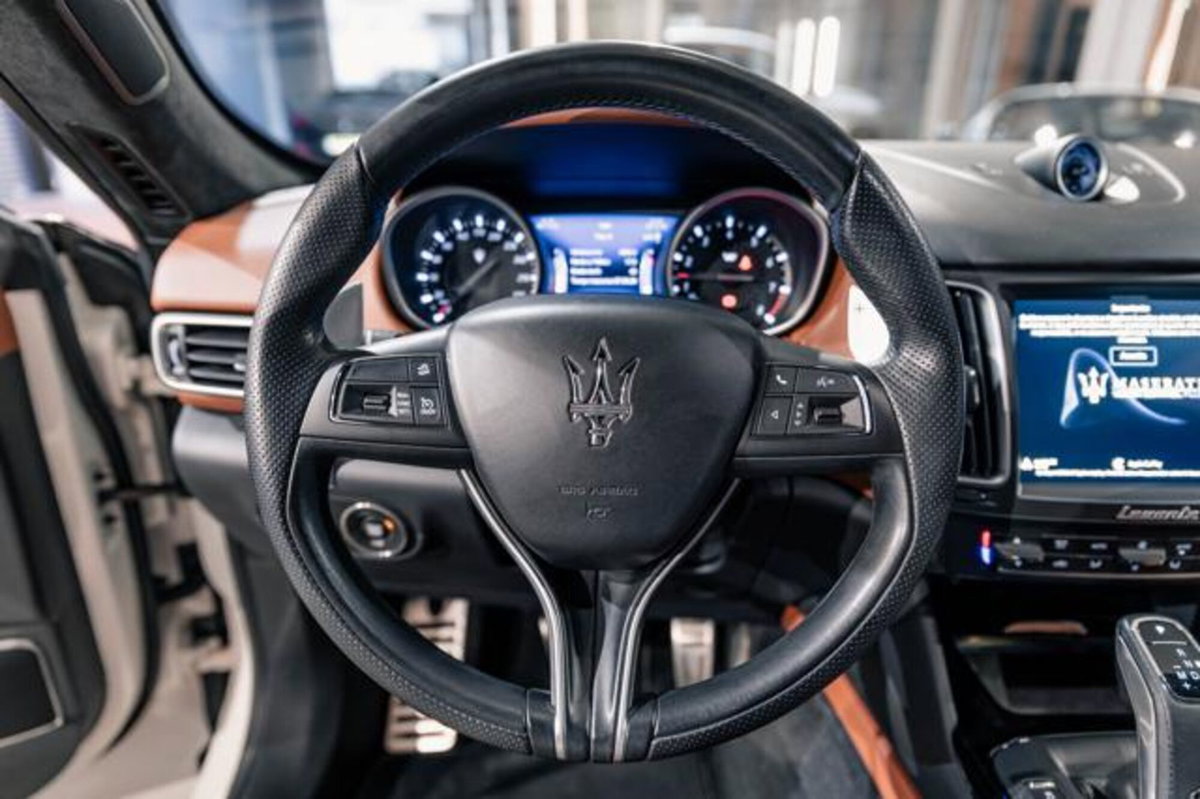 Maserati Levante Levante V8 580 CV AWD Trofeo (11)