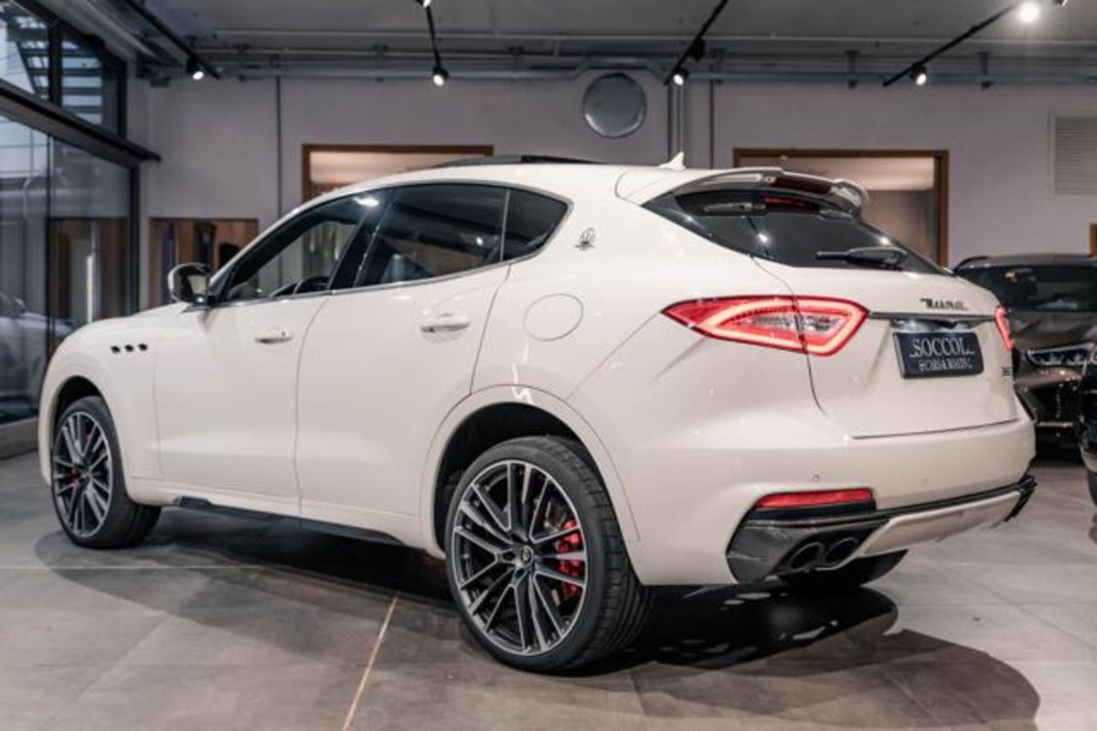 Maserati Levante Levante V8 580 CV AWD Trofeo (4)