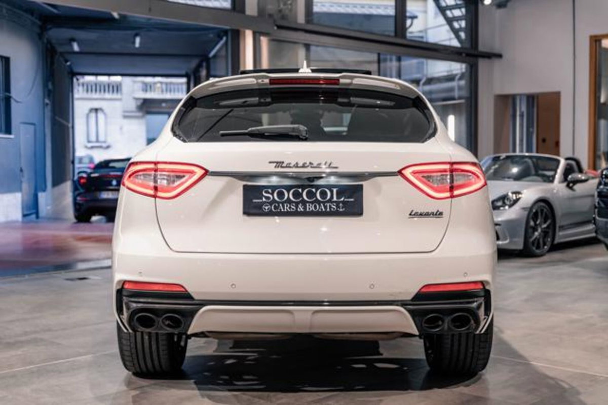 Maserati Levante Levante V8 580 CV AWD Trofeo (5)