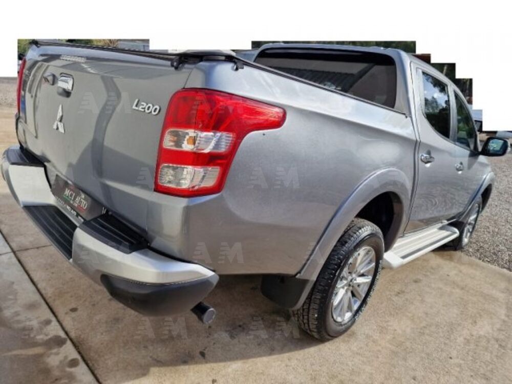 Mitsubishi L200 2.4 DI-D/181CV Double Cab Intense Hp Mivec SDA (16)