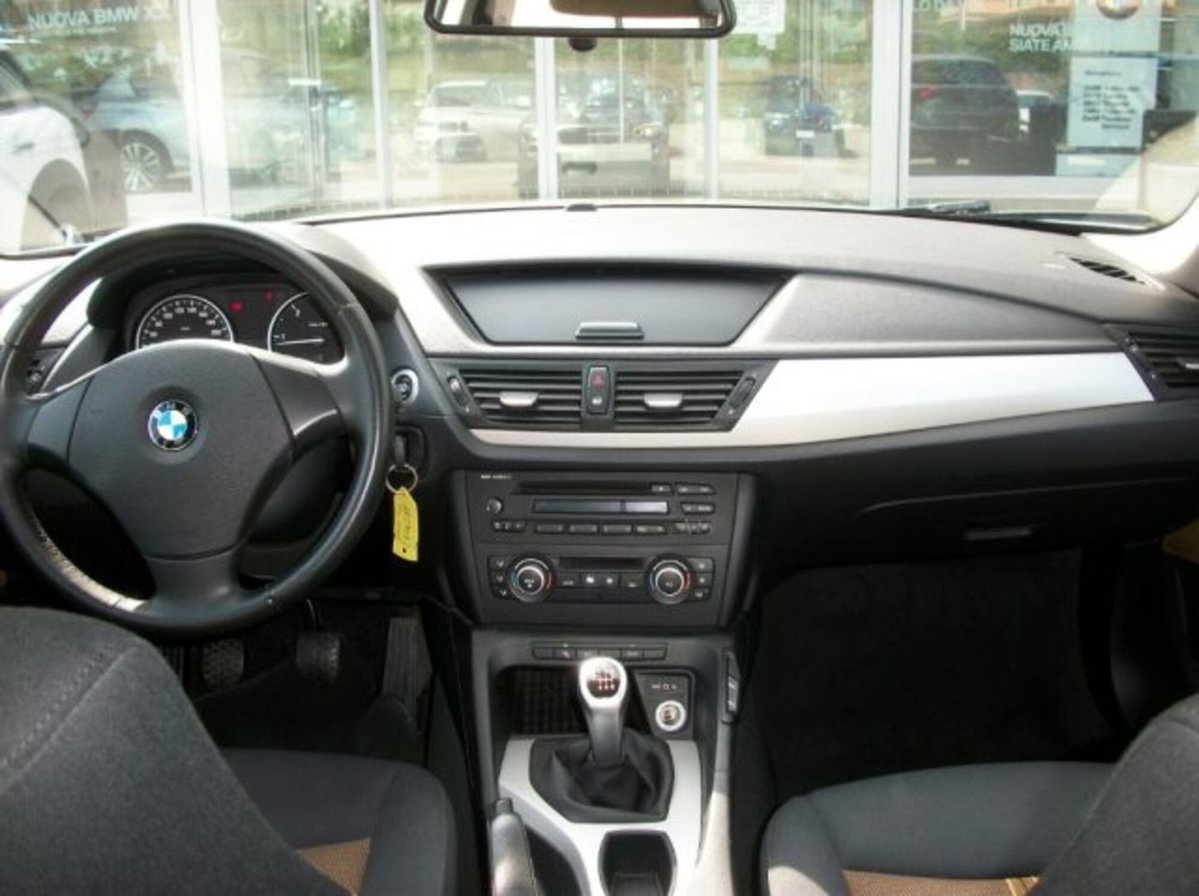 BMW X1 sDrive18d (8)