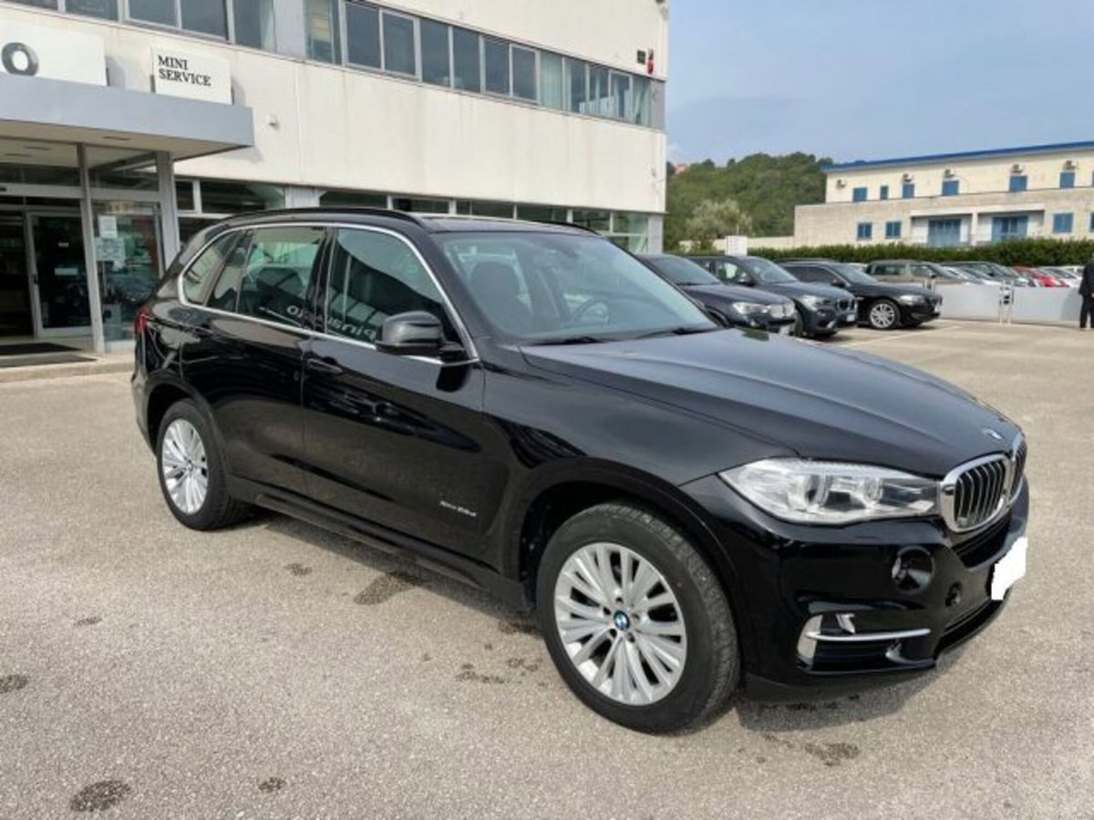 BMW X5 xDrive25d Luxury (2)