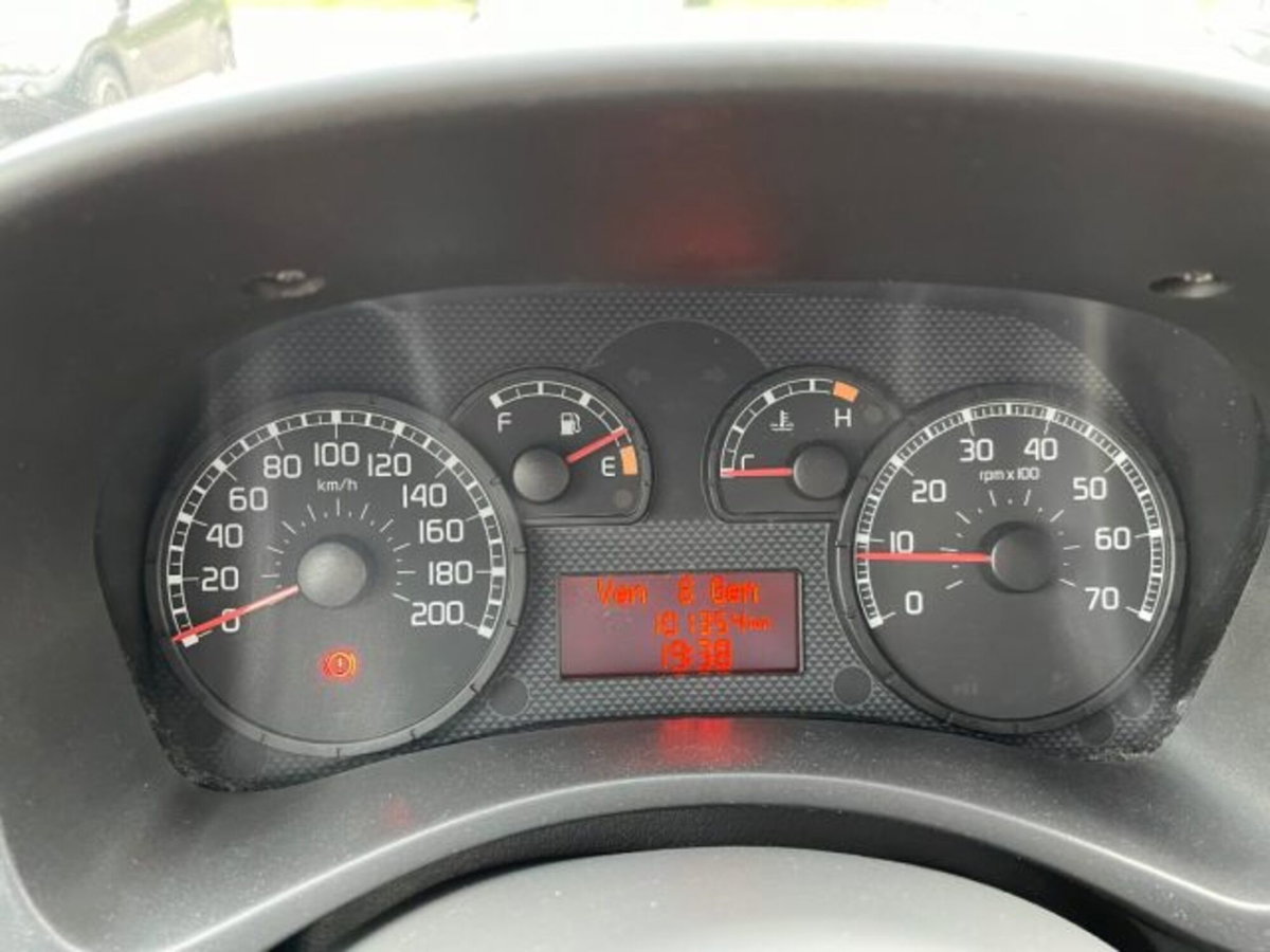 Fiat Panda 1.3 MJT 16V 4x4 Cross (12)