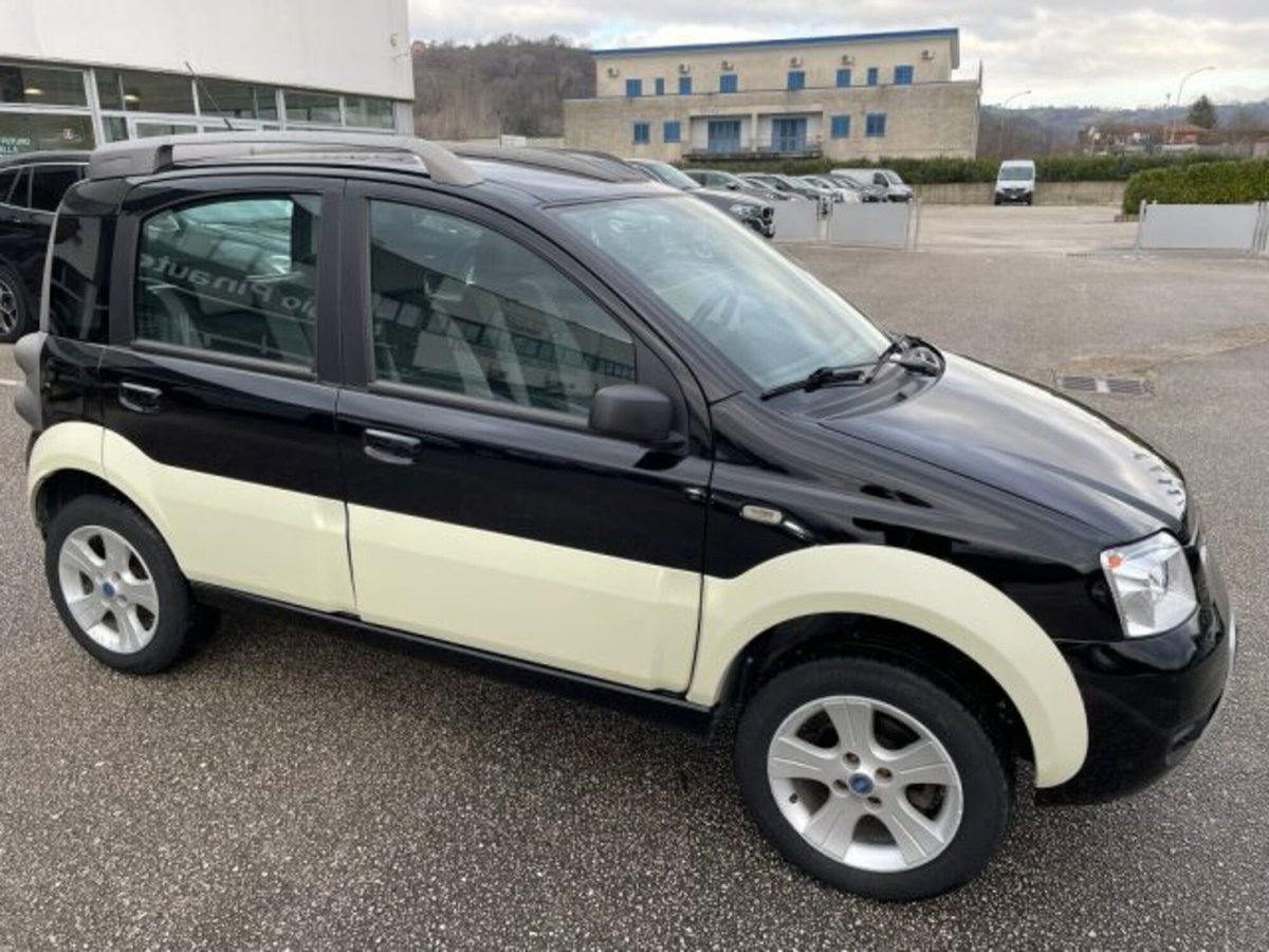 Fiat Panda 1.3 MJT 16V 4x4 Cross (2)