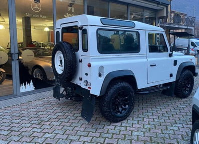 Land Rover Defender 90 2.2 TD4 Soft top N1 (10)