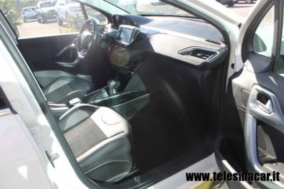 Peugeot 2008 120 EAT6 S&S Allure (13)