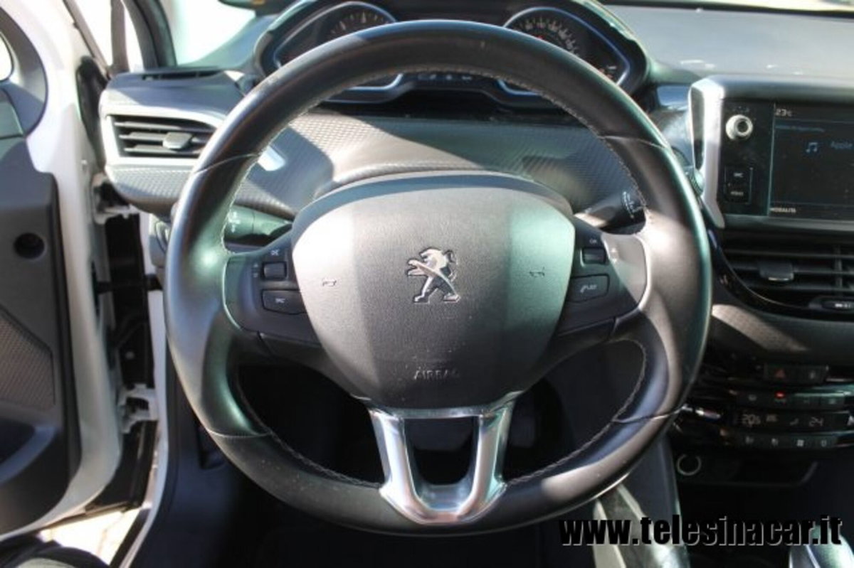 Peugeot 2008 120 EAT6 S&S Allure (14)