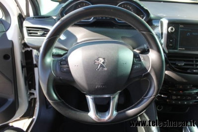Peugeot 2008 120 EAT6 S&S Allure (14)